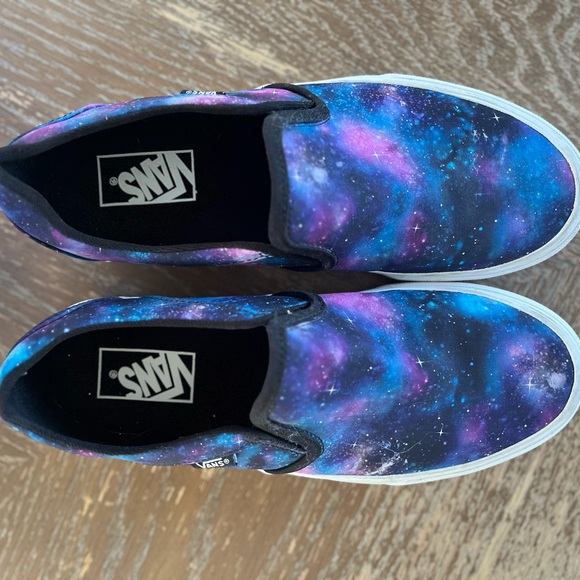 Vans Galaxy Slip-Ons 9 - Picture 1 of 7